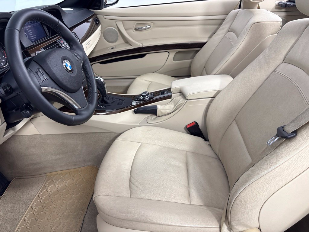 Used 2013 BMW 328i Convertible RWD image 12