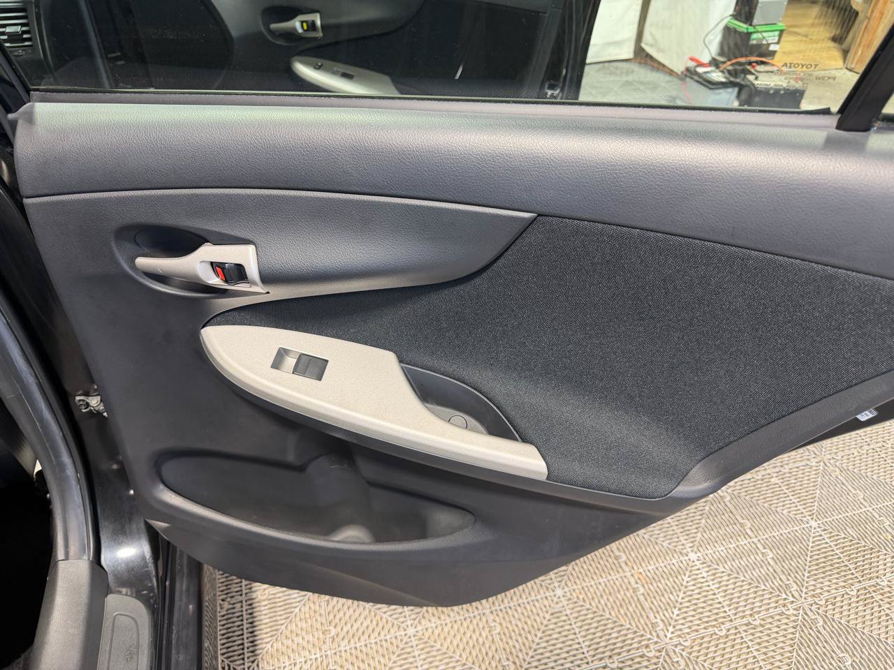 Used 2010 Toyota Corolla S FWD image 15