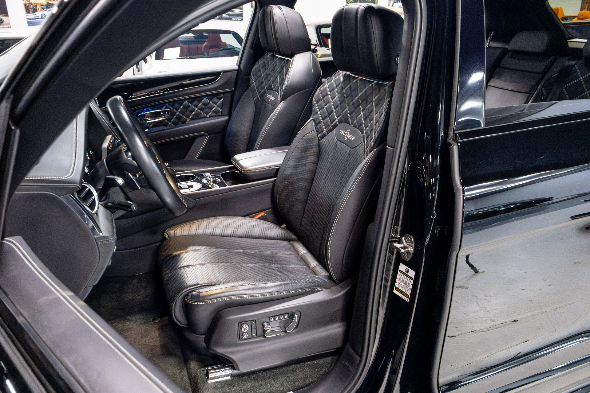 Used 2021 Bentley Bentayga w/ First Edition Specification image 6