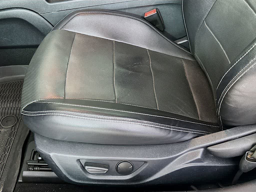 Used 2020 Ford Mustang Premium RWD image 29
