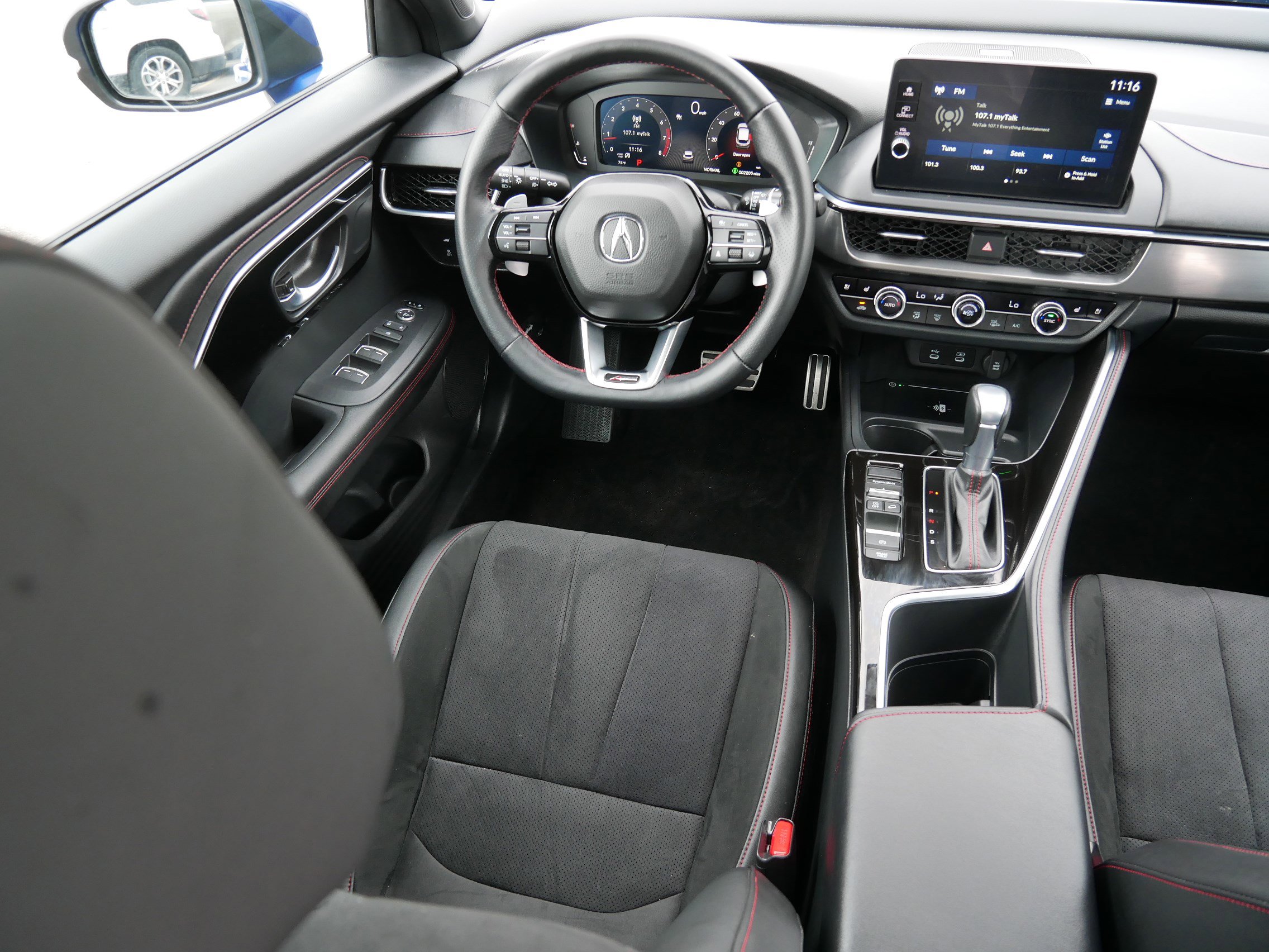 Certified 2025 Acura ADX A-Spec AWD/4WD image 9