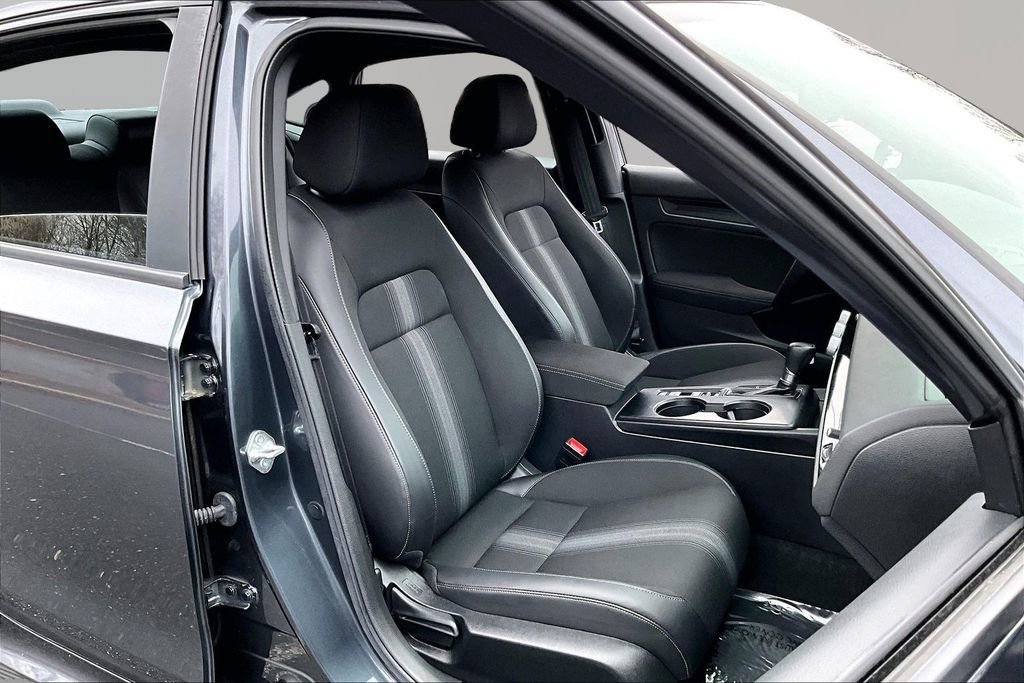 Used 2023 Honda Civic Sport image 21