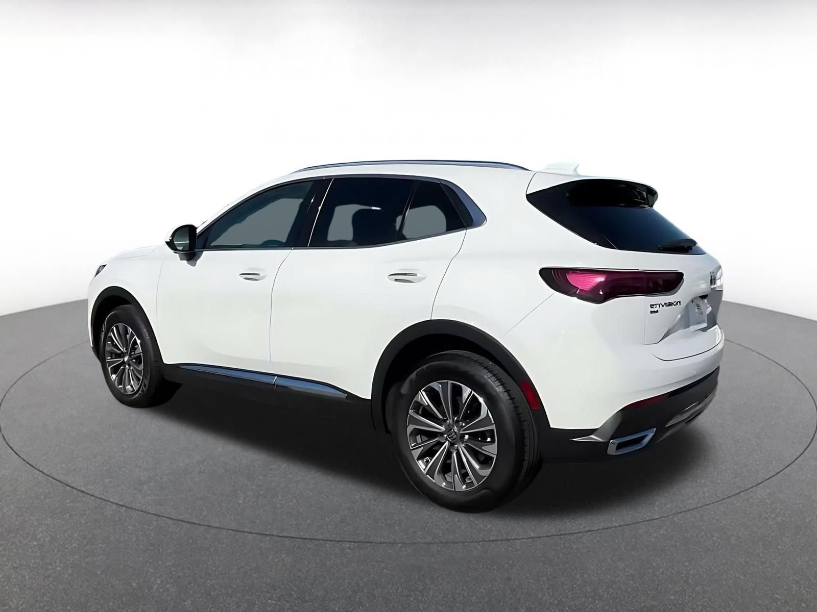 Used 2024 Buick Envision Preferred AWD/4WD image 9