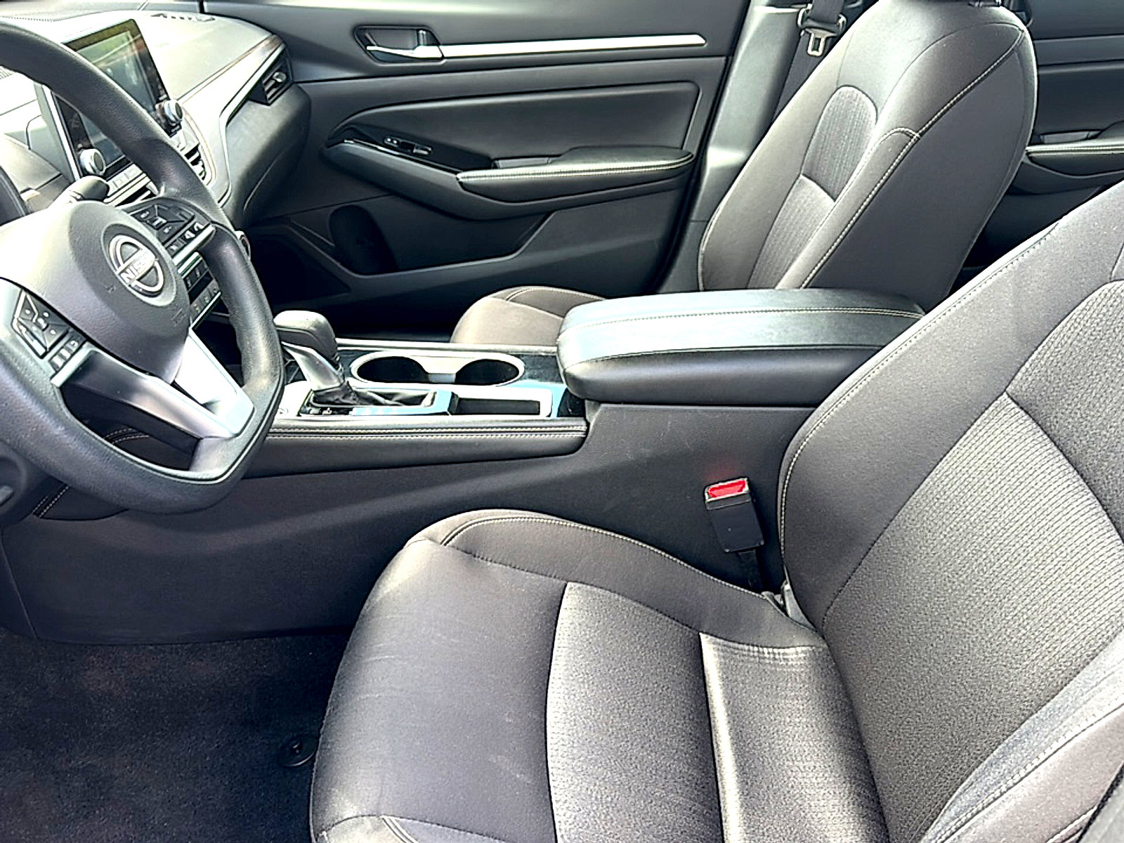 Used 2023 Nissan Altima 2.5 SV image 13