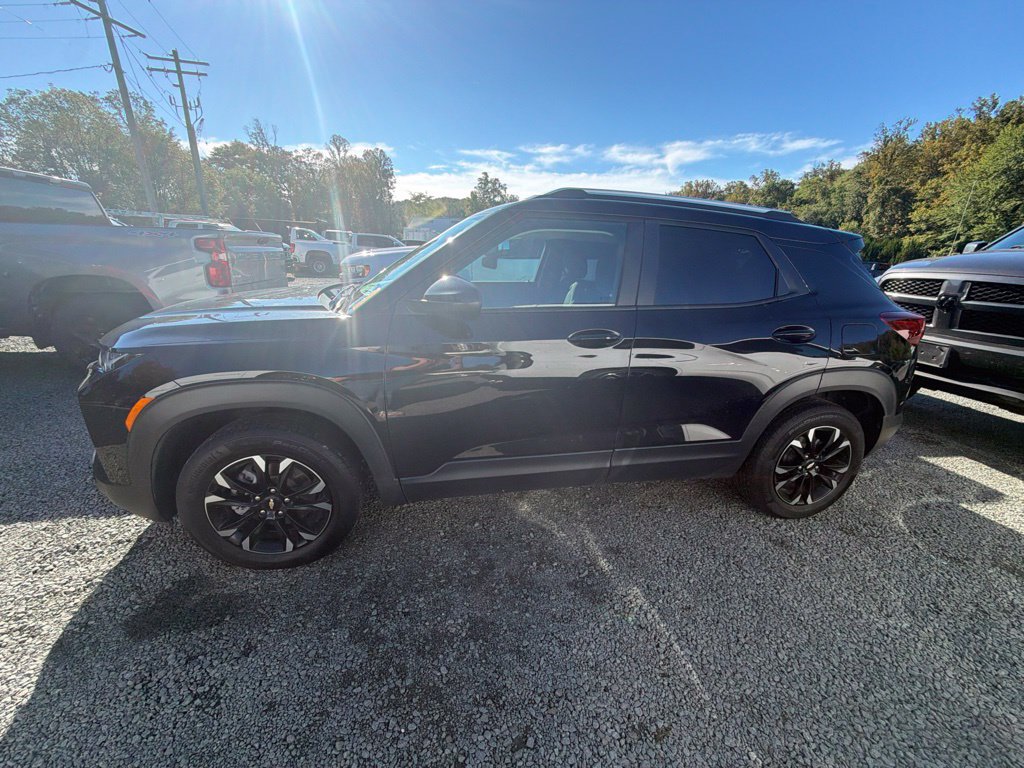 Used 2023 Chevrolet TrailBlazer LT w/ Convenience Package AWD/4WD image 4