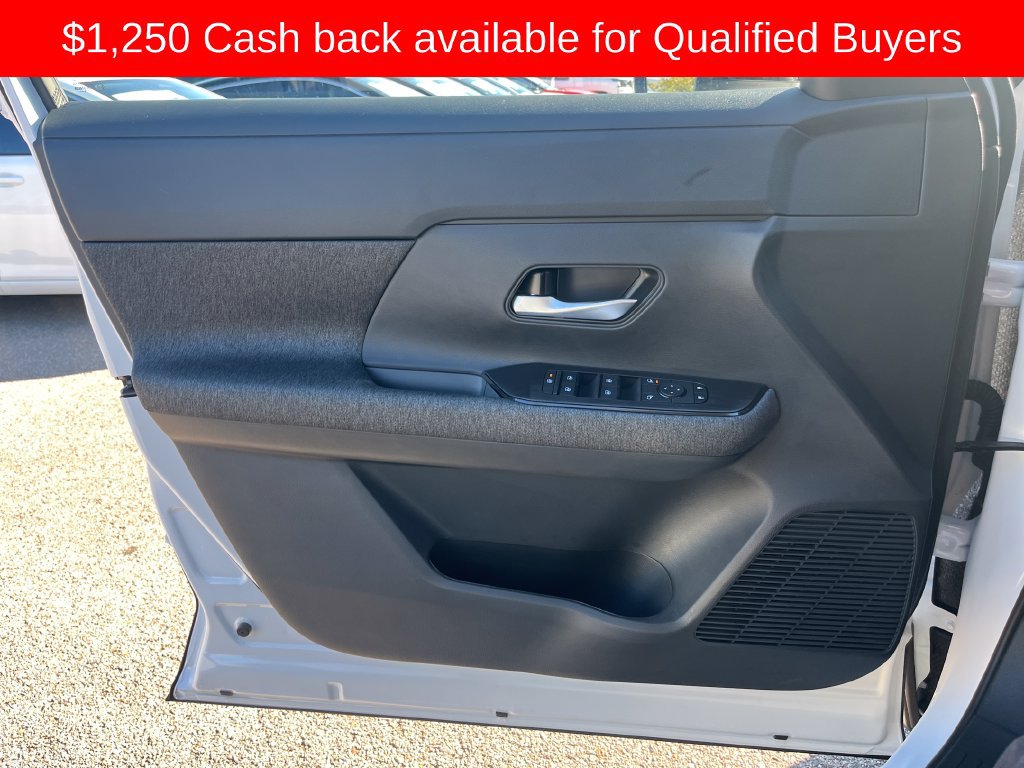 New 2027 Nissan Kicks SV w/ SV Premium Package FWD image 6