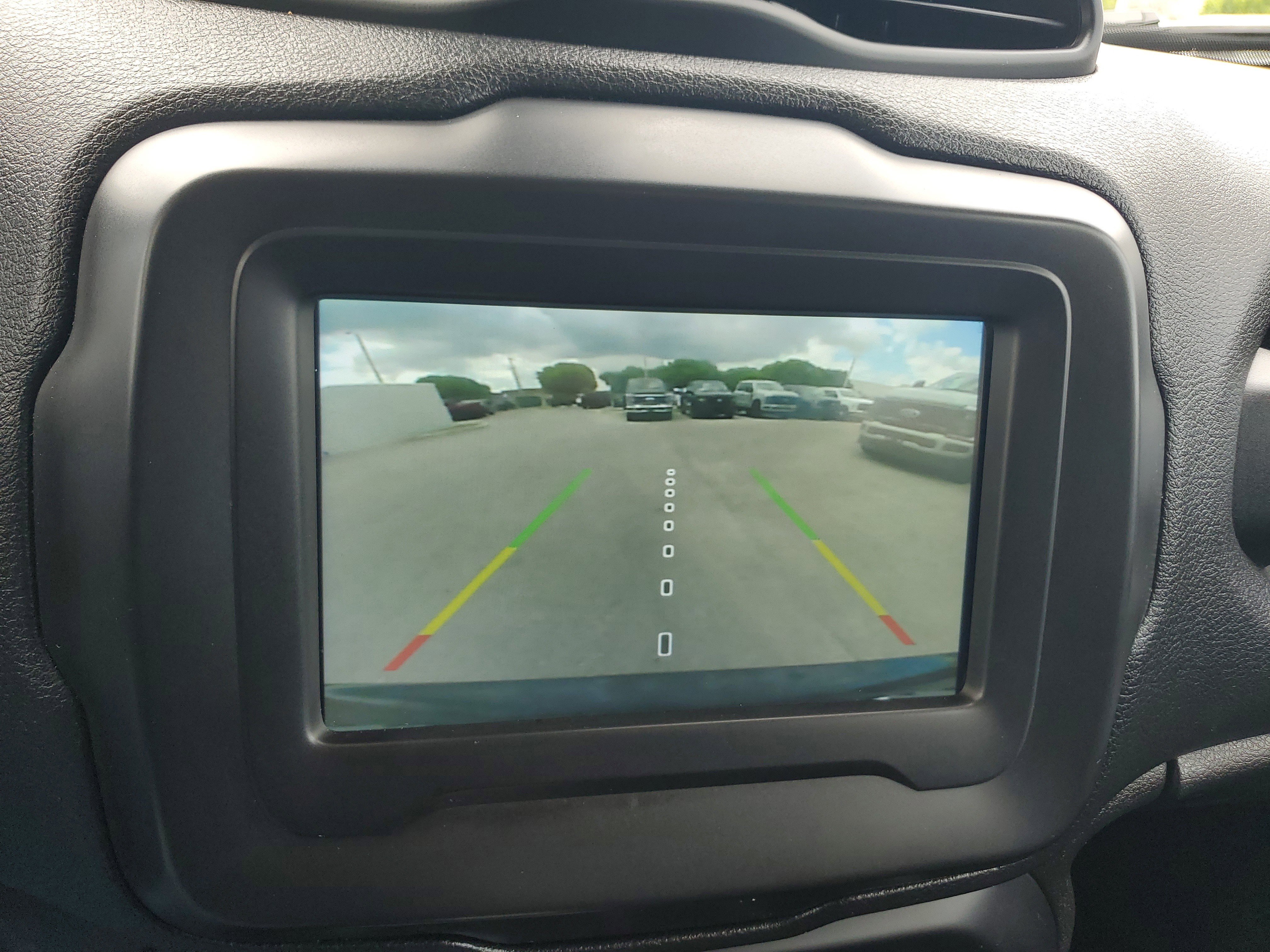 Used 2021 Jeep Renegade Latitude AWD/4WD image 8