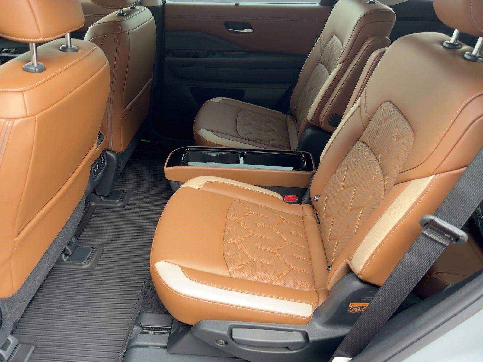 New 2026 Nissan Pathfinder Platinum image 15