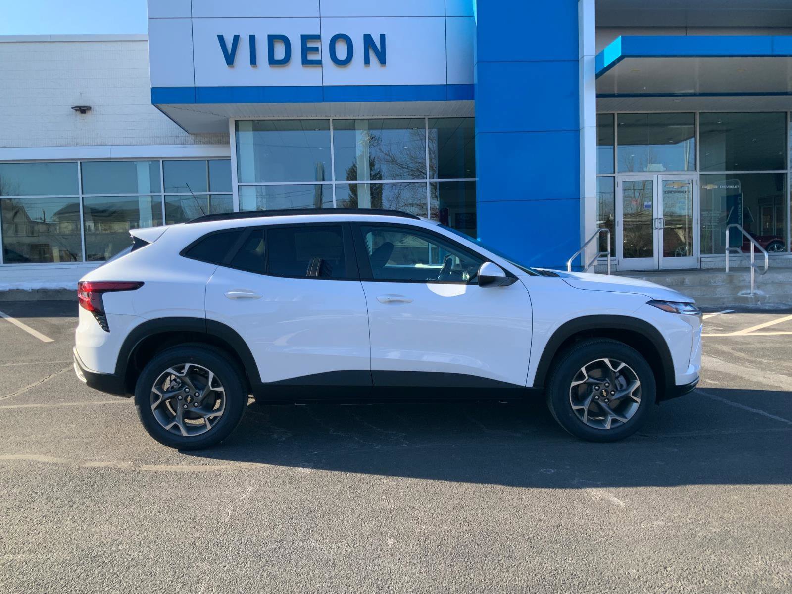 New 2026 Chevrolet Trax LT w/ Driver Confidence Package image 8