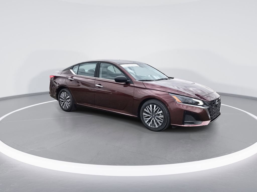 Certified 2024 Nissan Altima 2.5 SV image 2
