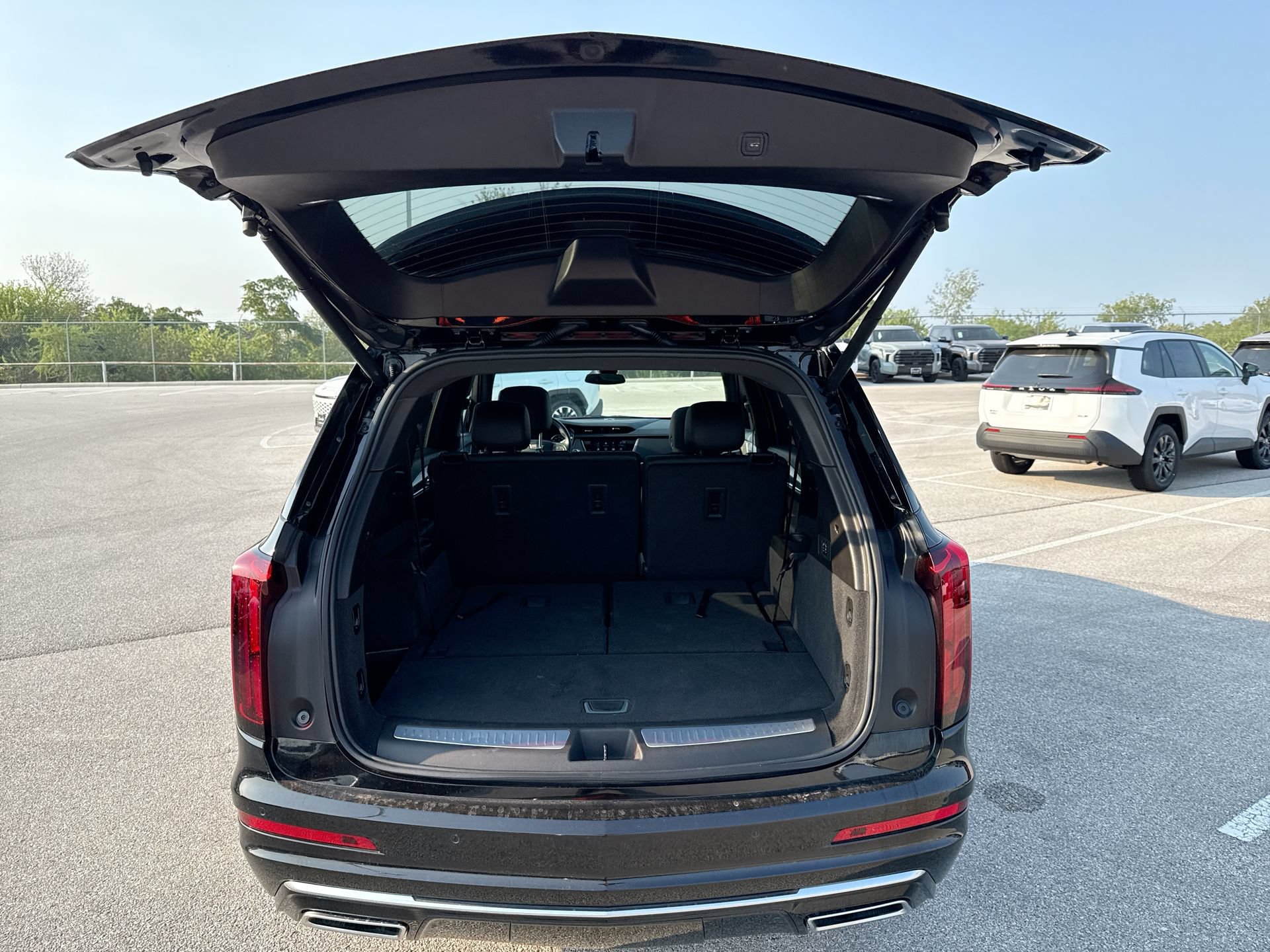 Used 2025 Cadillac XT6 Luxury FWD image 20