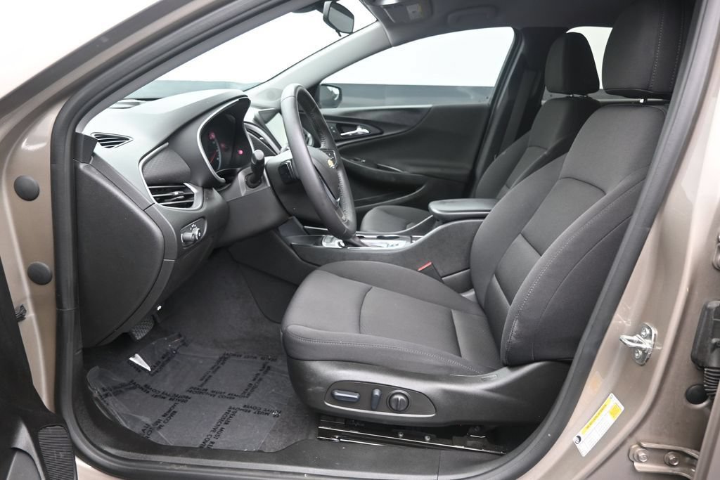 Used 2022 Chevrolet Malibu RS FWD image 12