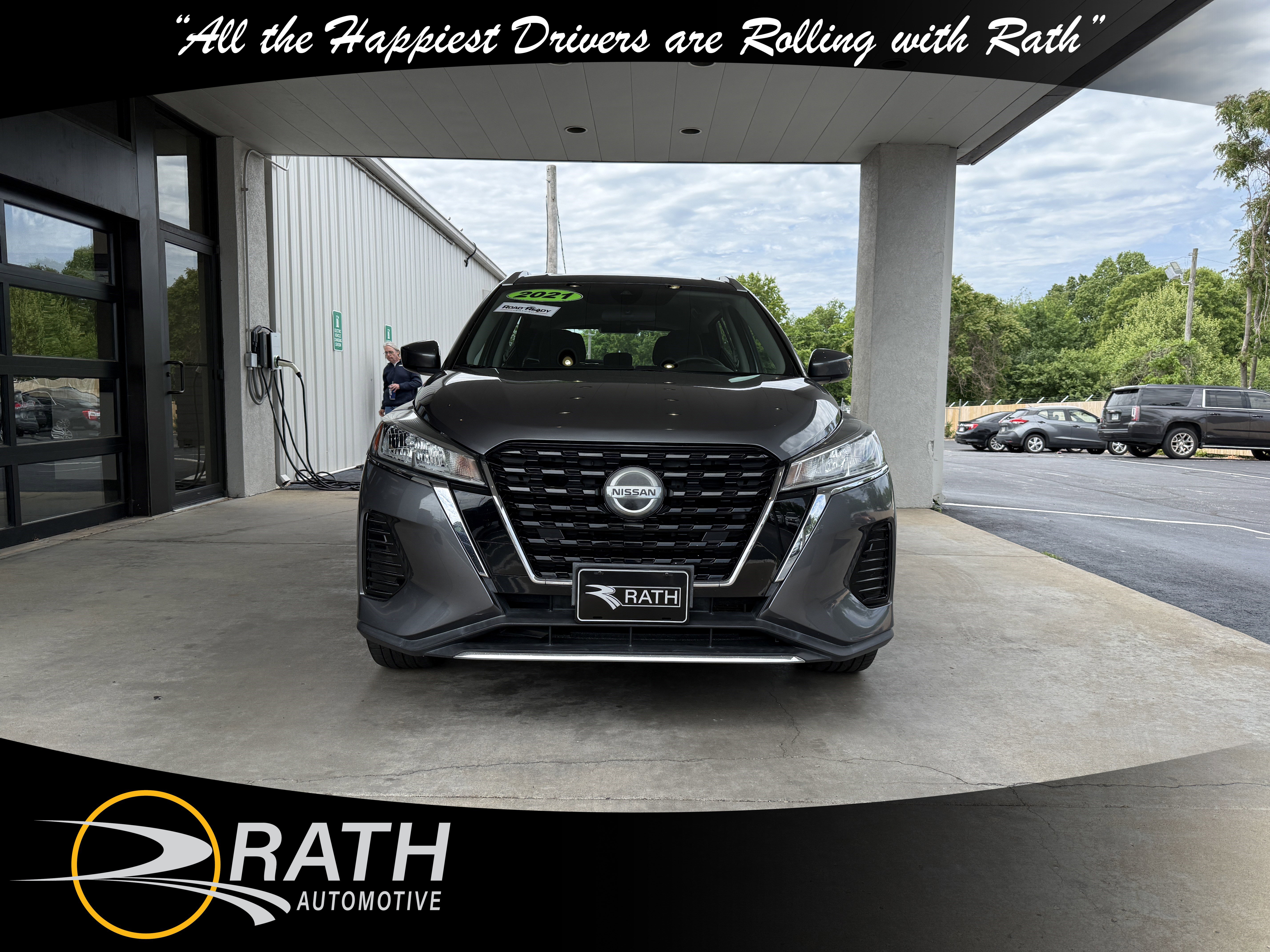 Used 2021 Nissan Kicks SV FWD image 3