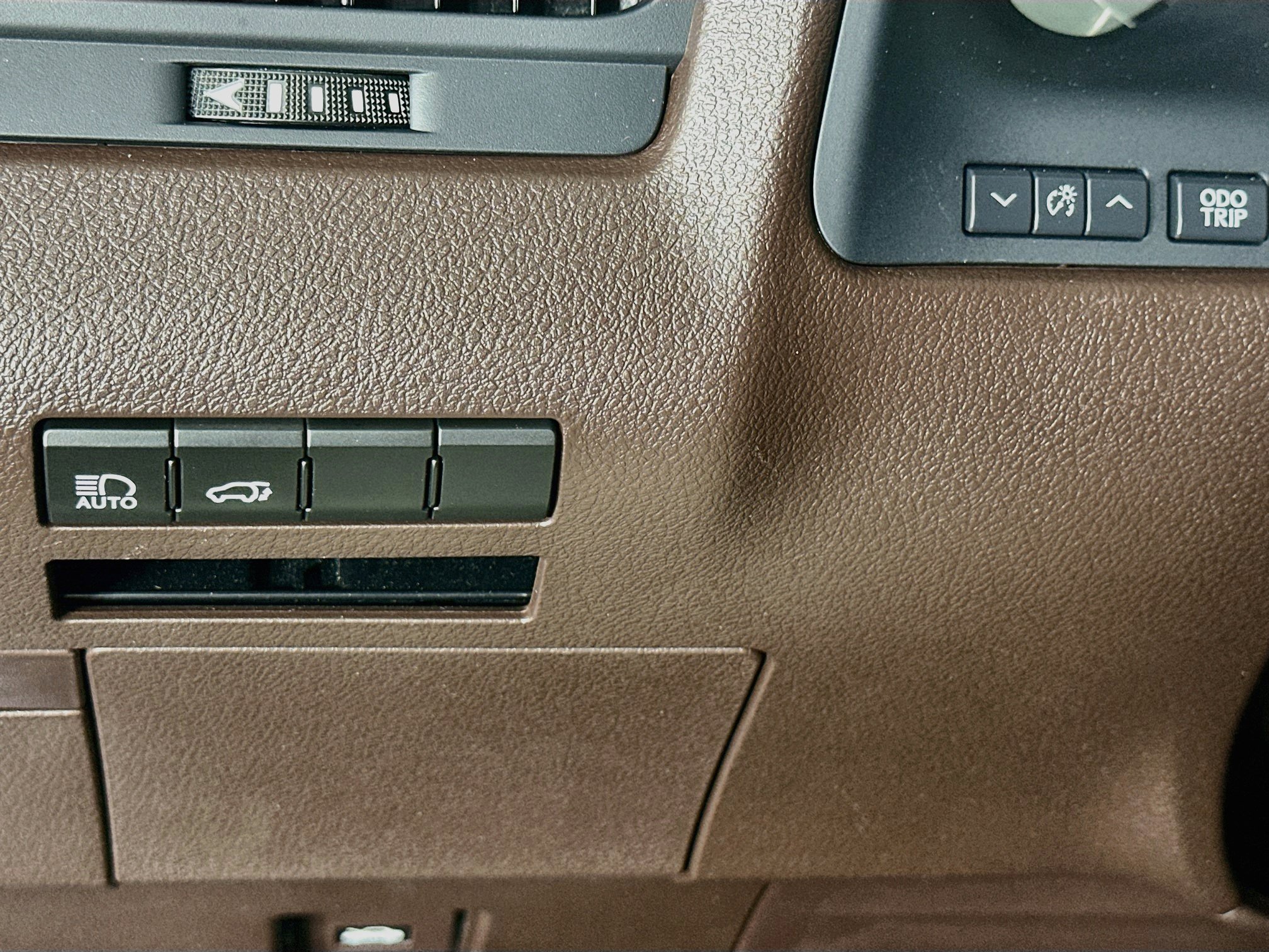 Used 2020 Lexus RX 350 FWD w/ Accessory Package image 17