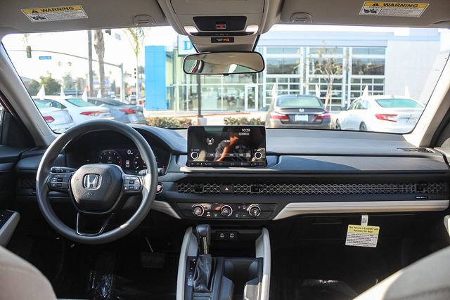 Used 2025 Honda Accord LX image 17