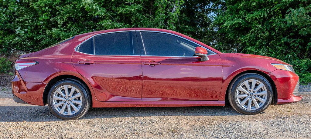 Used 2018 Toyota Camry XLE w/ Audio Package FWD image 6