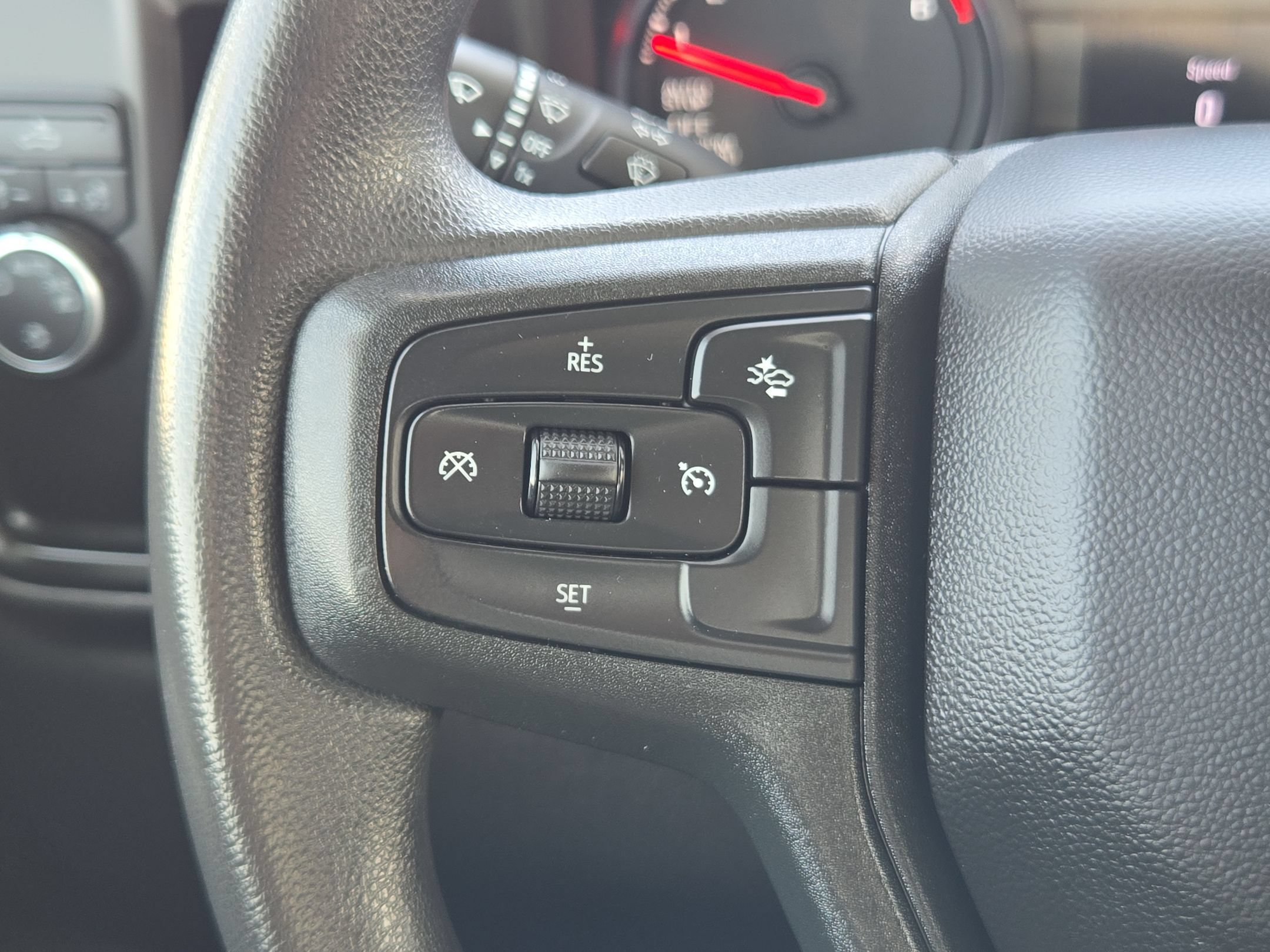 Used 2025 Chevrolet Silverado 1500 W/T RWD image 17