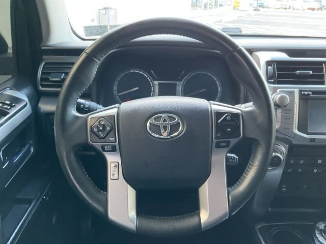 Used 2015 Toyota 4Runner Limited image 11