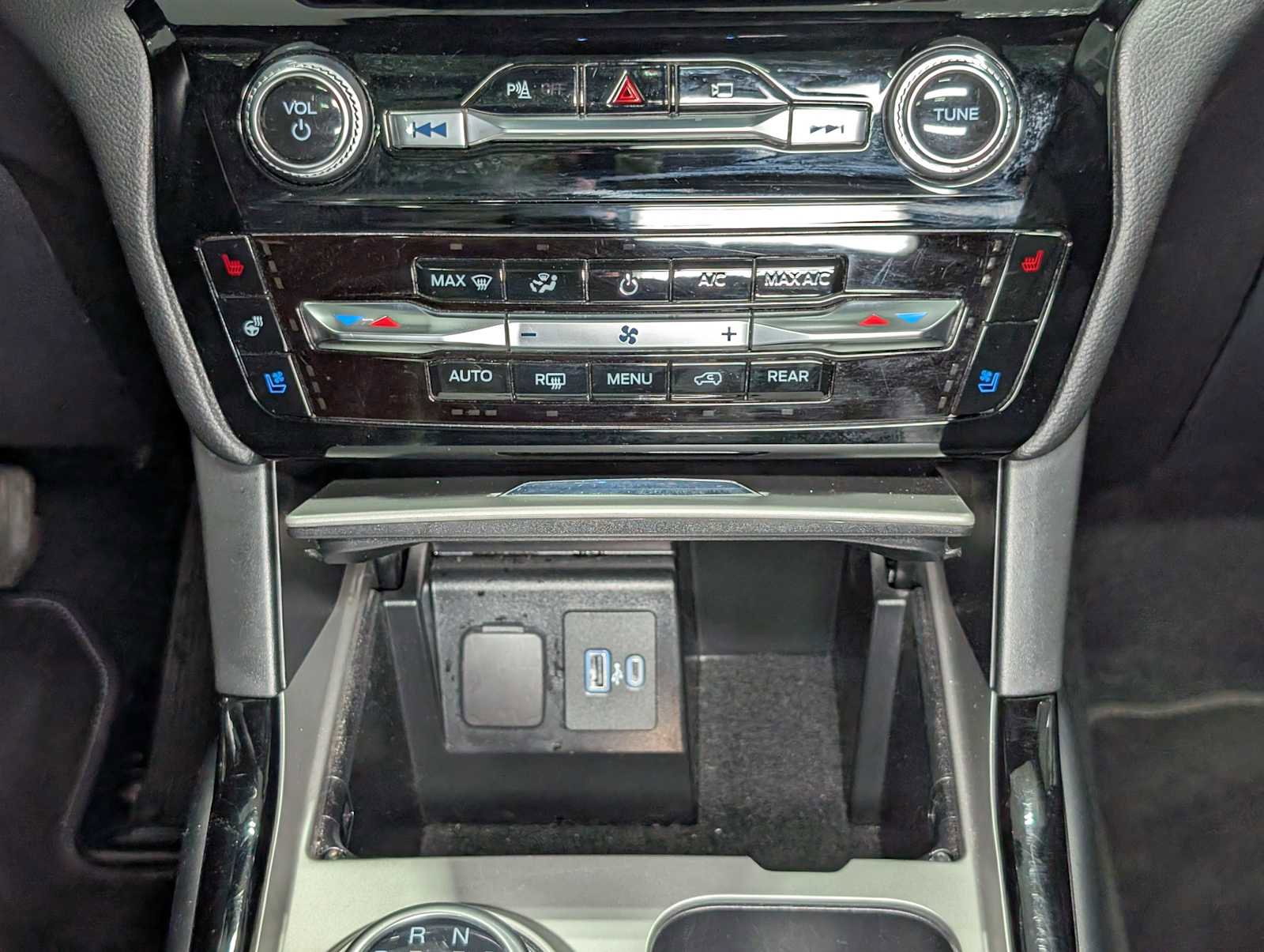 Used 2022 Ford Explorer ST w/ ST Street Pack AWD/4WD image 20