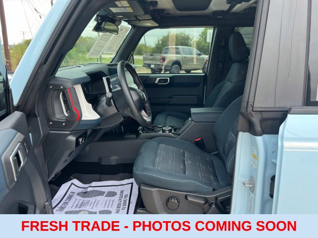 Used 2025 Ford Bronco Heritage Edition AWD/4WD image 11