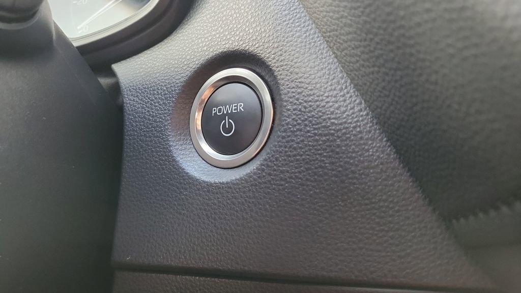 Used 2025 Toyota Corolla SE image 35