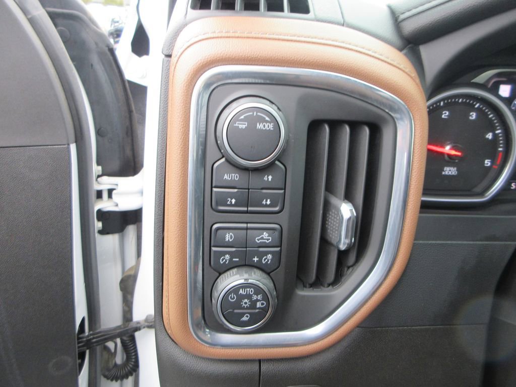 Certified 2022 Chevrolet Silverado 3500 High Country w/ Safety Package II image 28