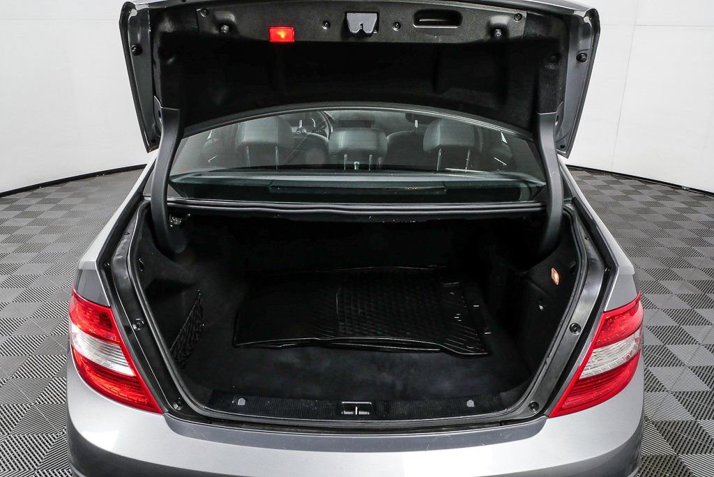 Used 2011 Mercedes-Benz C 300 Sedan image 30