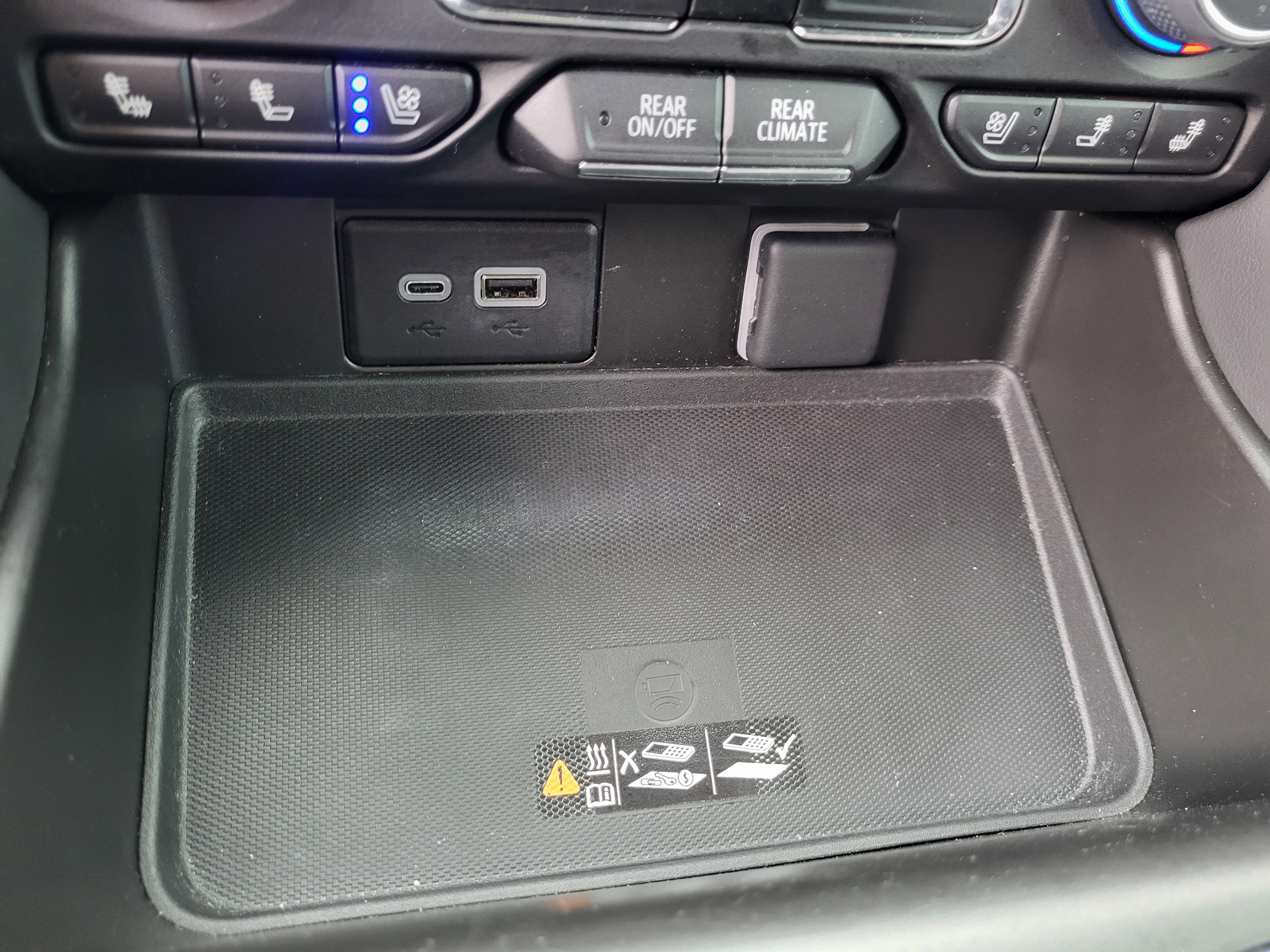 Certified 2023 Chevrolet Suburban High Country image 30