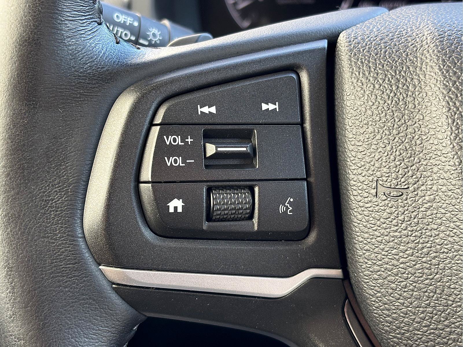 Certified 2025 Honda Ridgeline RTL image 34