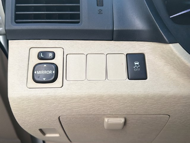 Used 2012 Toyota Venza LE FWD image 13