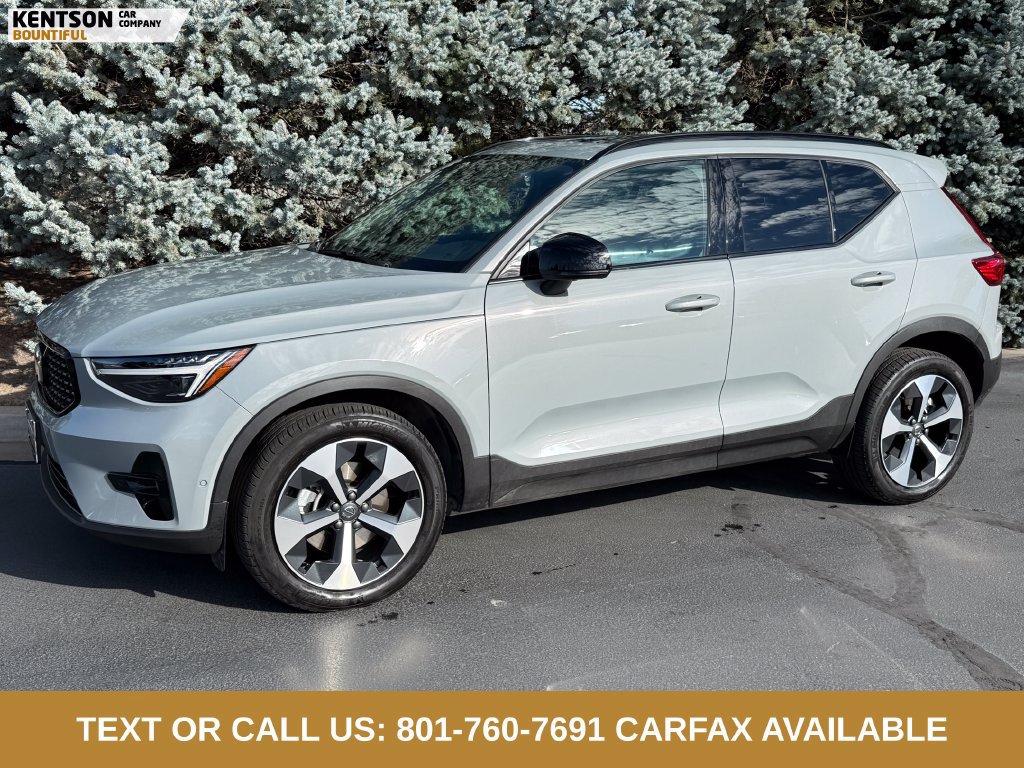 Used 2026 Volvo XC40 B5 Plus AWD/4WD image 1