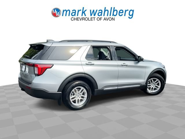 Used 2025 Ford Explorer Active AWD/4WD image 8