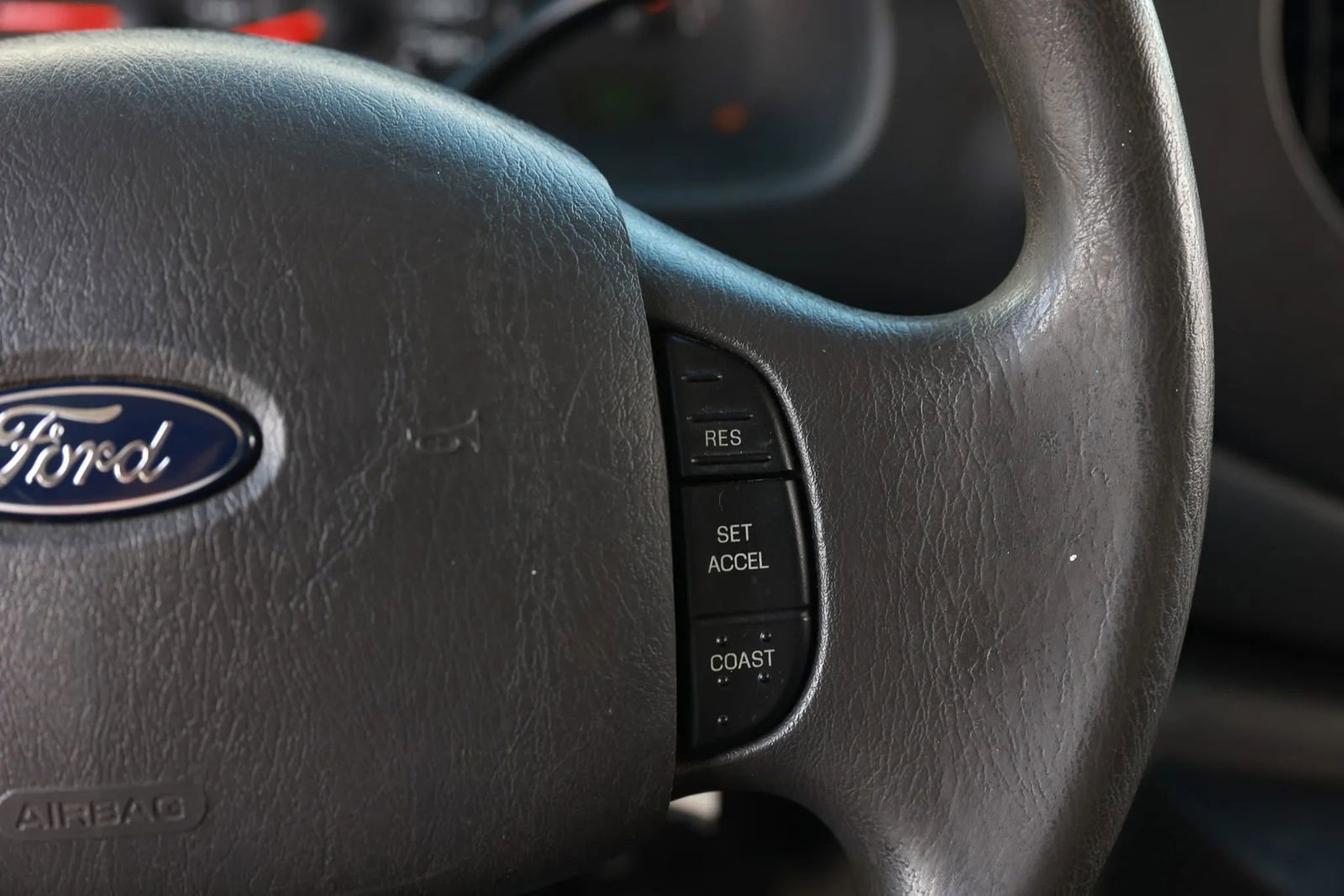 Used 2008 Ford E-150 and Econoline 150 Wagon RWD image 28