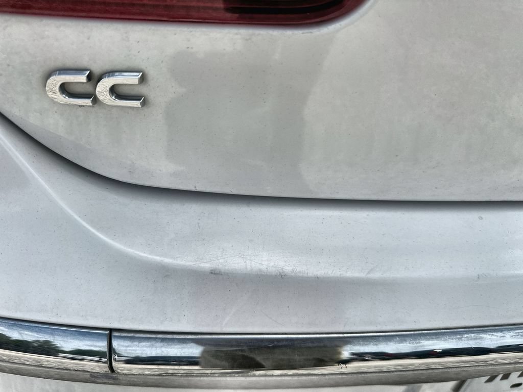 Used 2010 Volkswagen CC Sport FWD image 4
