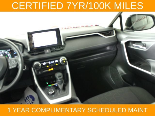 Used 2025 Toyota RAV4 XLE AWD/4WD image 21