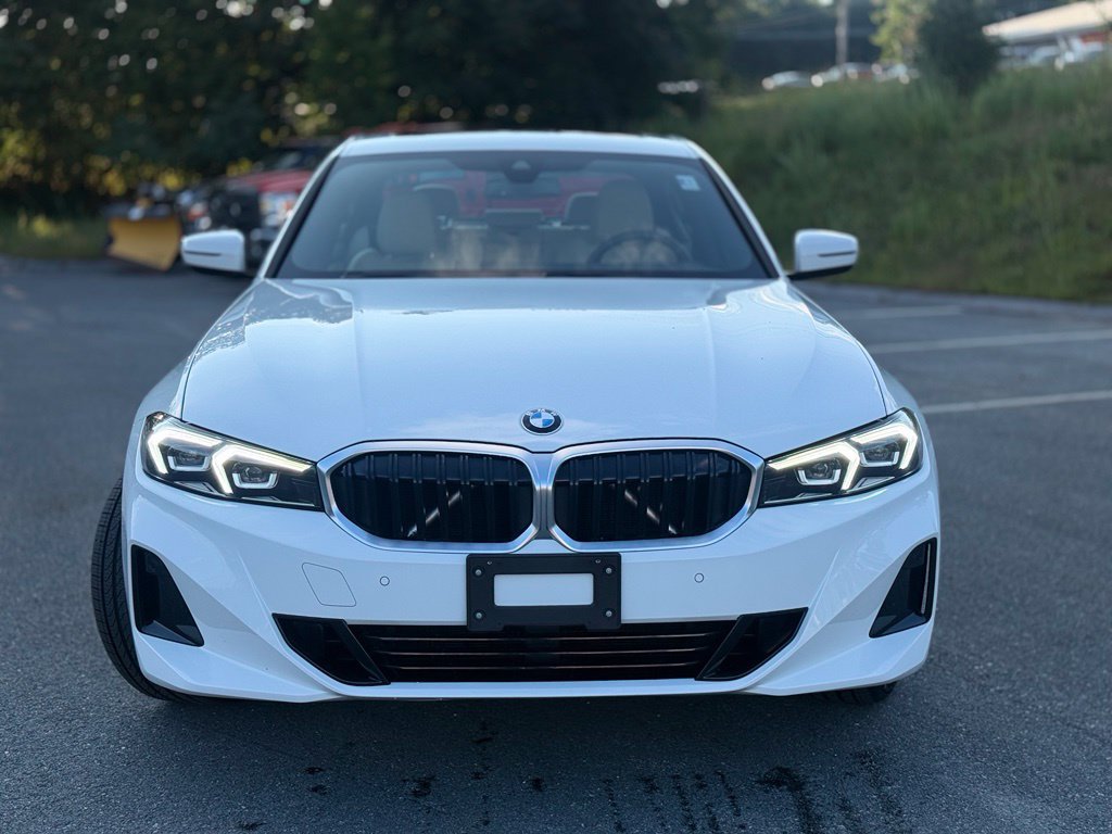 Certified 2023 BMW 330i xDrive Sedan w/ Driving Assistance Package AWD/4WD image 9