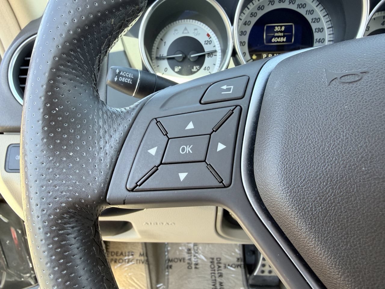 Used 2012 Mercedes-Benz C 250 Sedan image 21