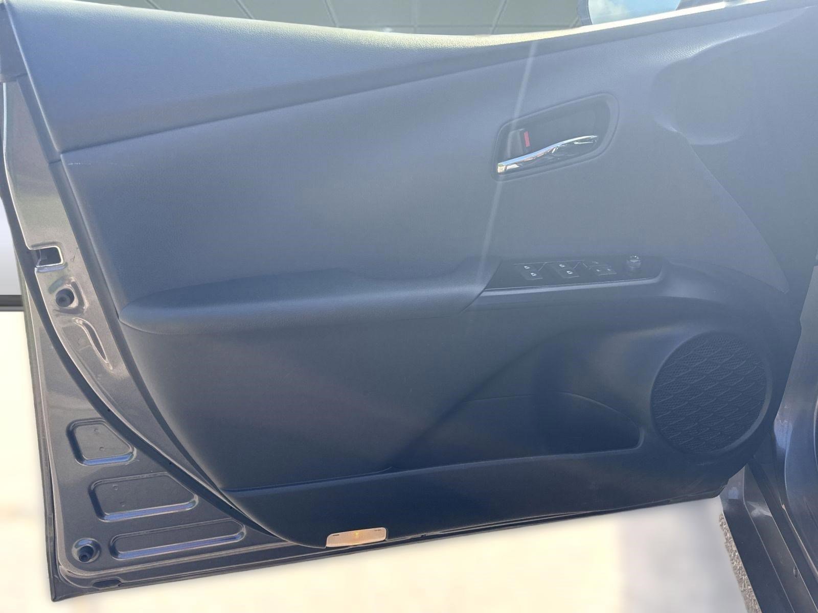 Used 2016 Toyota Prius Three FWD image 7