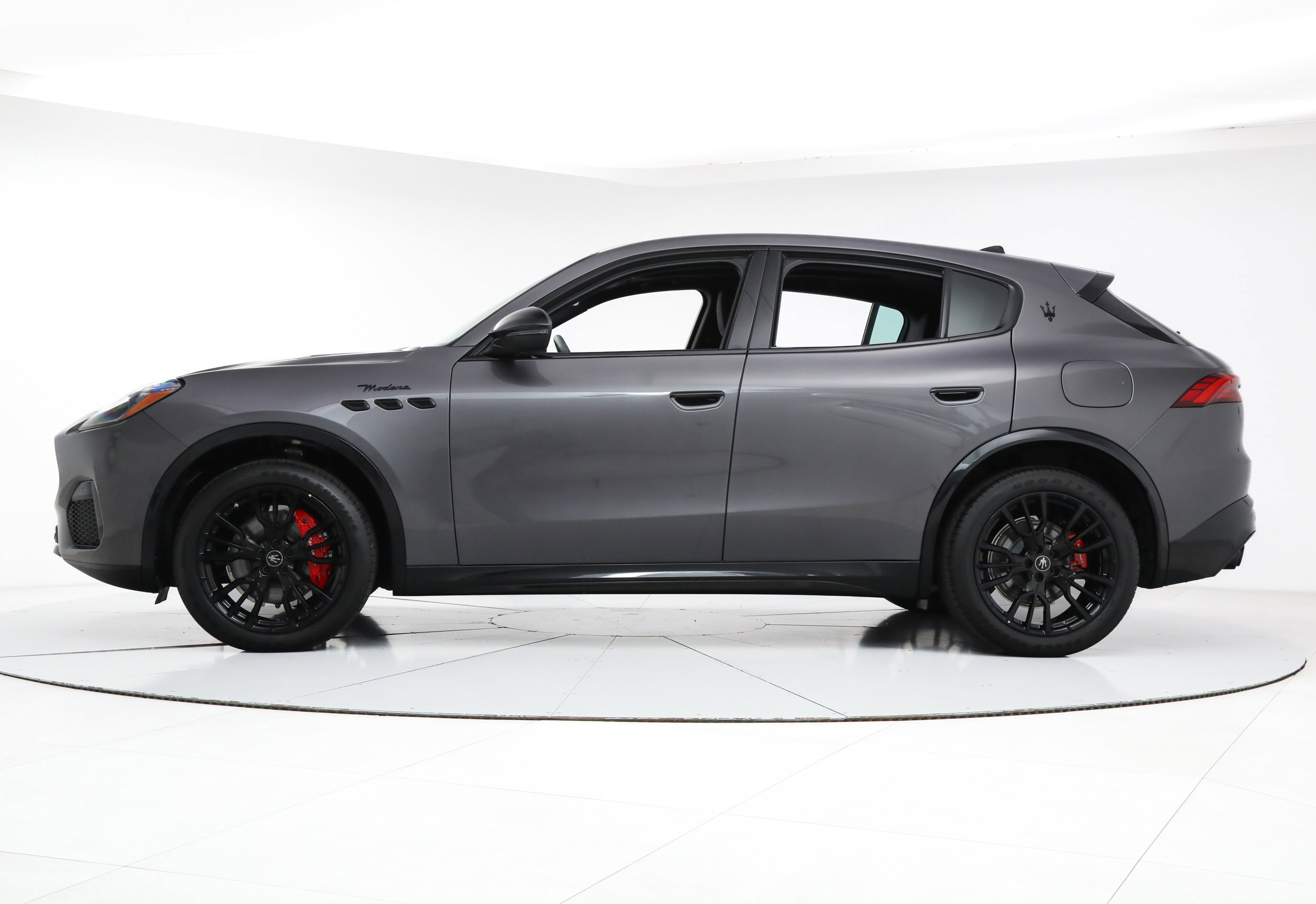 New 2025 Maserati Grecale Modena image 2
