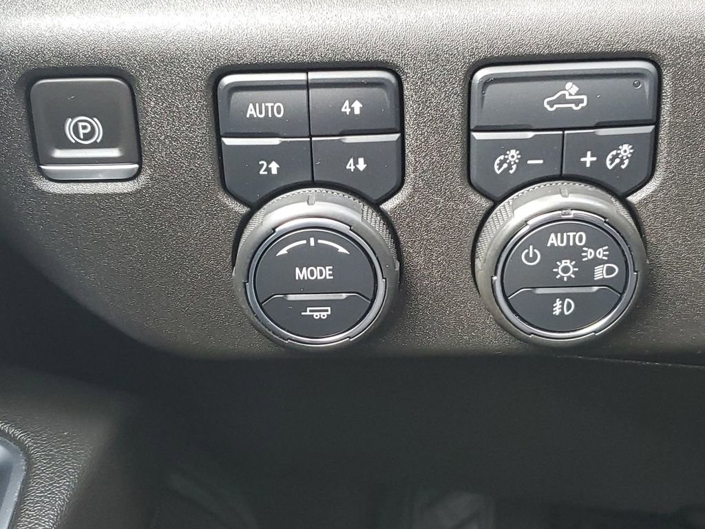 Certified 2022 Chevrolet Silverado 1500 RST w/ Convenience Package II image 22