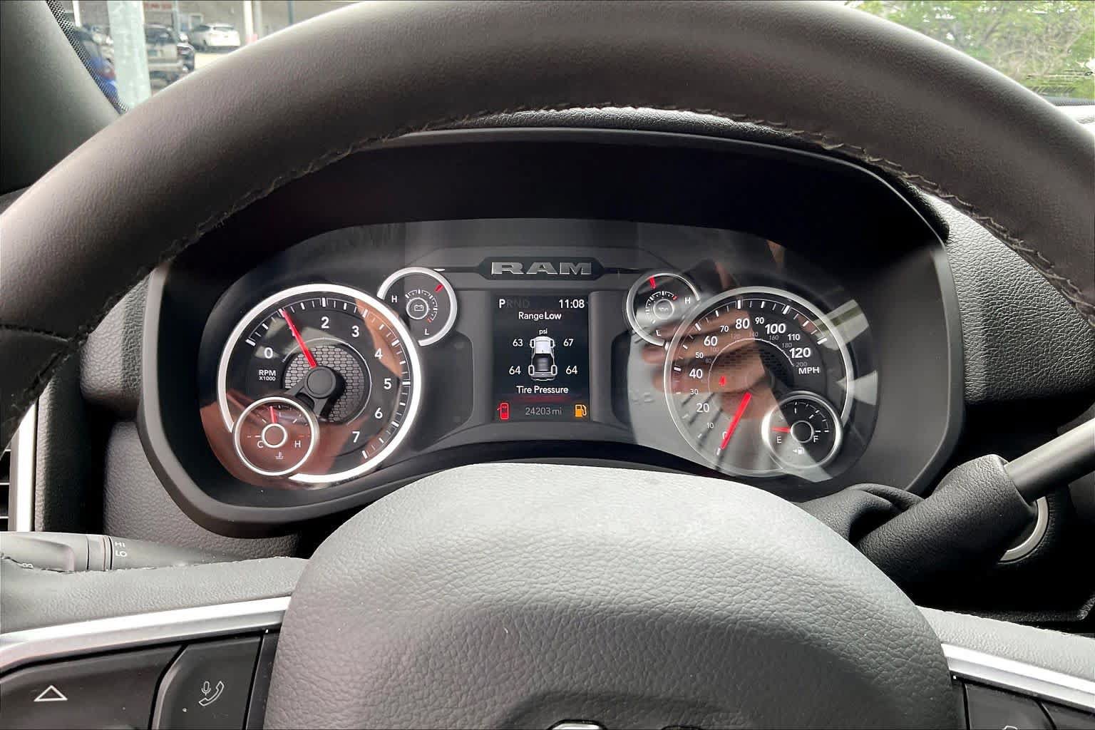 Certified 2025 RAM 2500 Big Horn AWD/4WD image 25