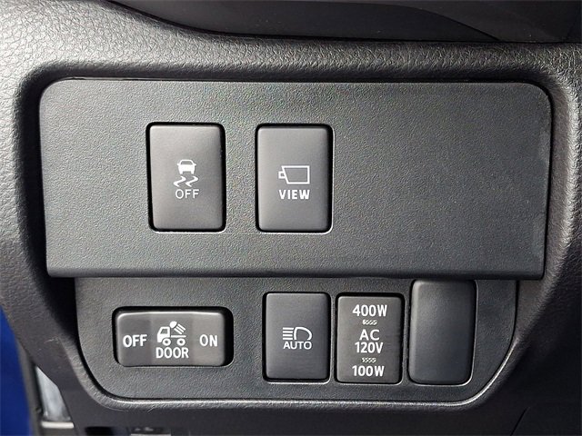 Used 2023 Toyota Tacoma Limited image 29