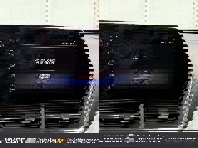 Used 2024 Chevrolet Trax LT w/ Driver Confidence Package image 23