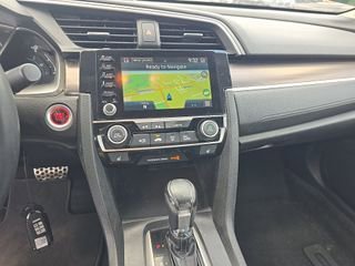 Used 2019 Honda Civic Touring image 12
