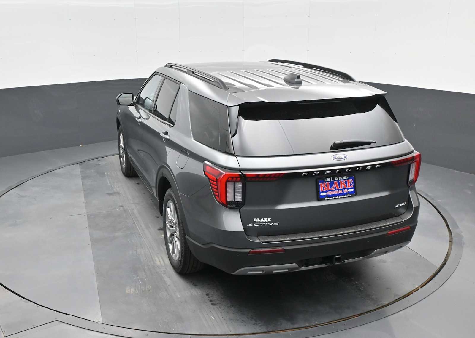 New 2026 Ford Explorer Active w/ Active Comfort Package image 12