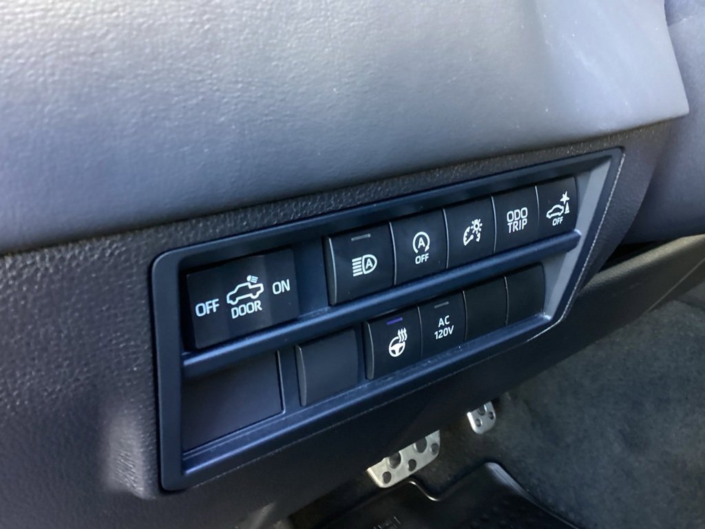 Used 2025 Toyota Tundra Platinum image 25