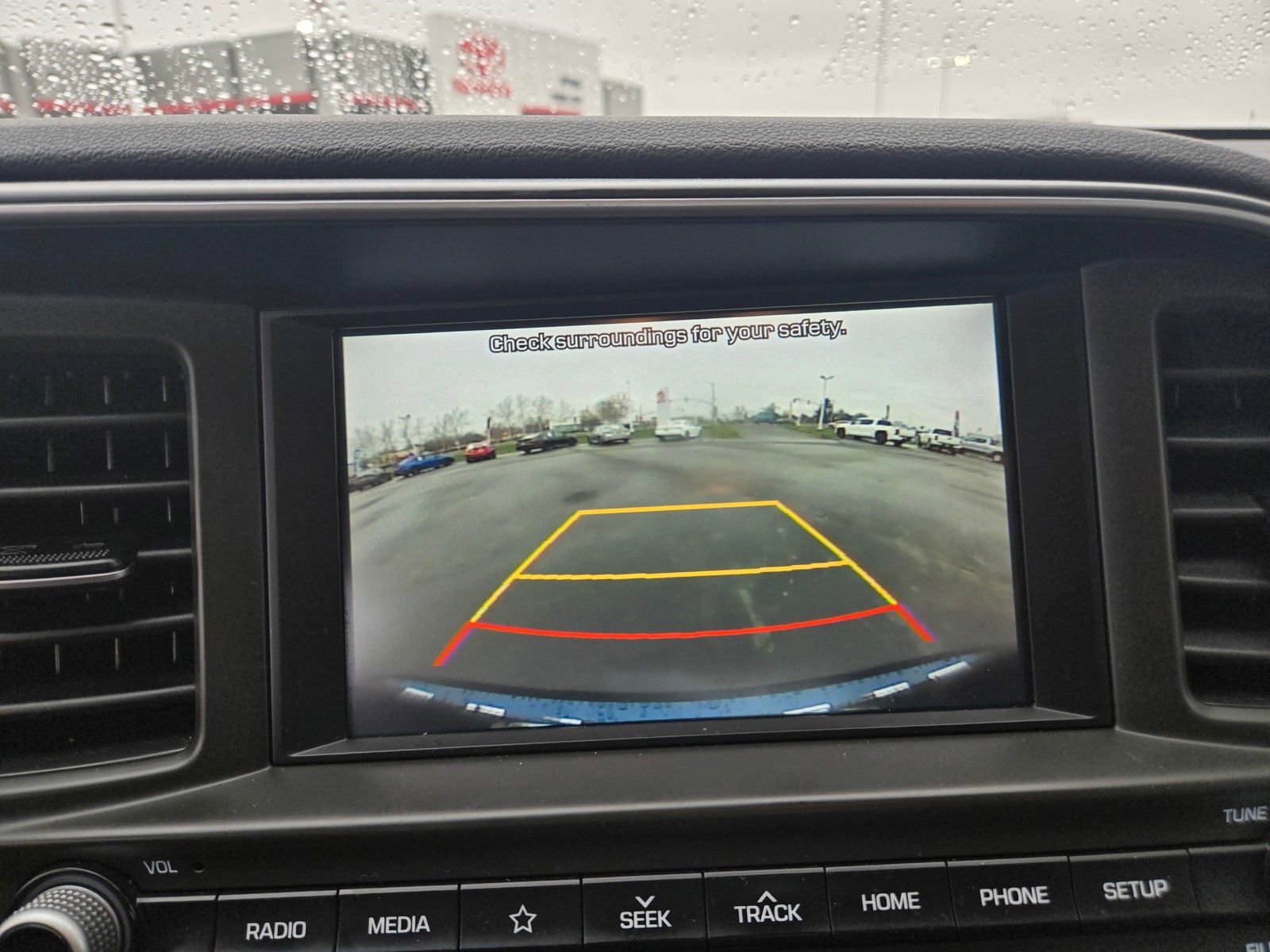 Used 2020 Hyundai Elantra SEL FWD image 11