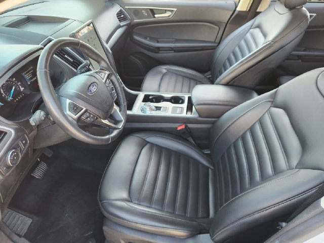 Used 2022 Ford Edge SEL AWD/4WD image 9