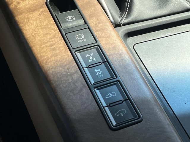 Used 2025 Lexus LX 600 4WD w/ Accessory Package (2T) image 40