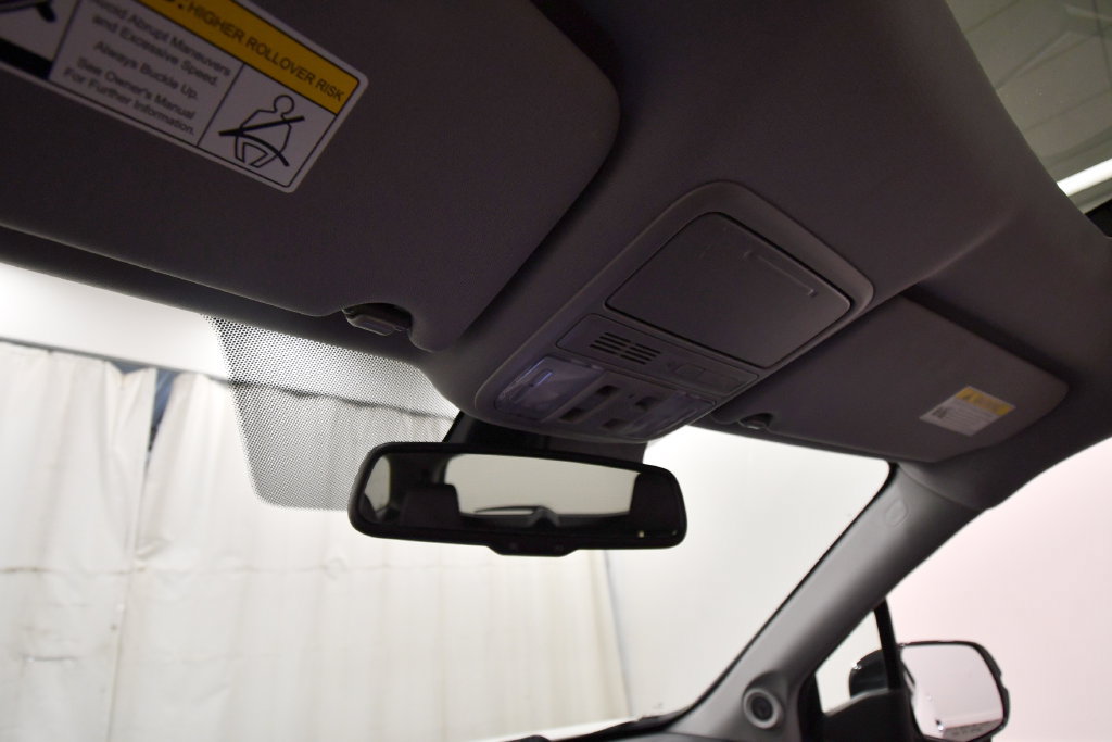 Certified 2017 Honda Pilot Touring image 29